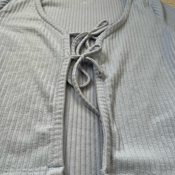 Hollister XS front tie sweater with stretch - Picture 3 of 5